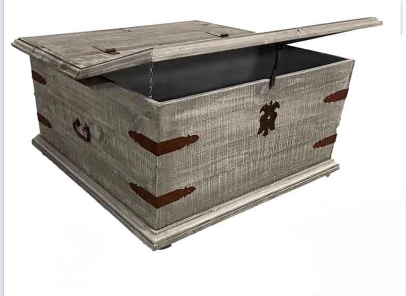 TRUNK COFFE TABLE SET