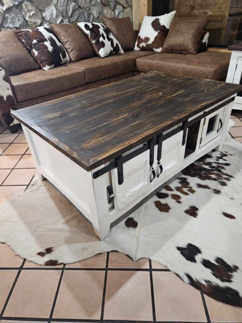 BARNDOOR COFFEE TABLE, COLOR: WHITE, TYPE: COFFEE TABLE