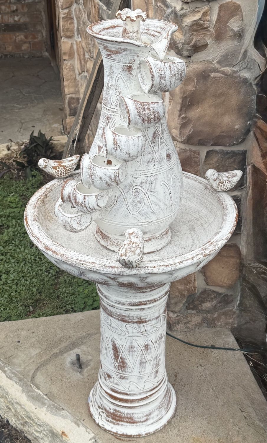 FOUNTAIN, COLOR: WHITE
