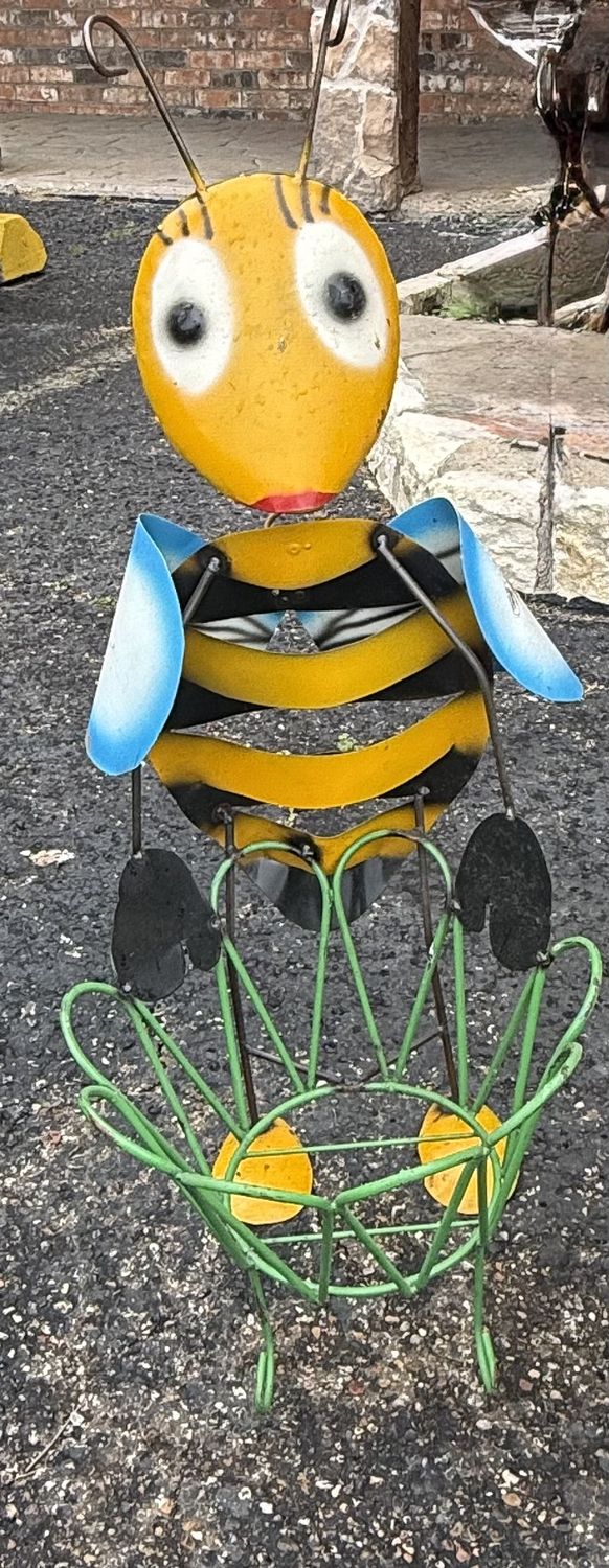 BEE PLANTER