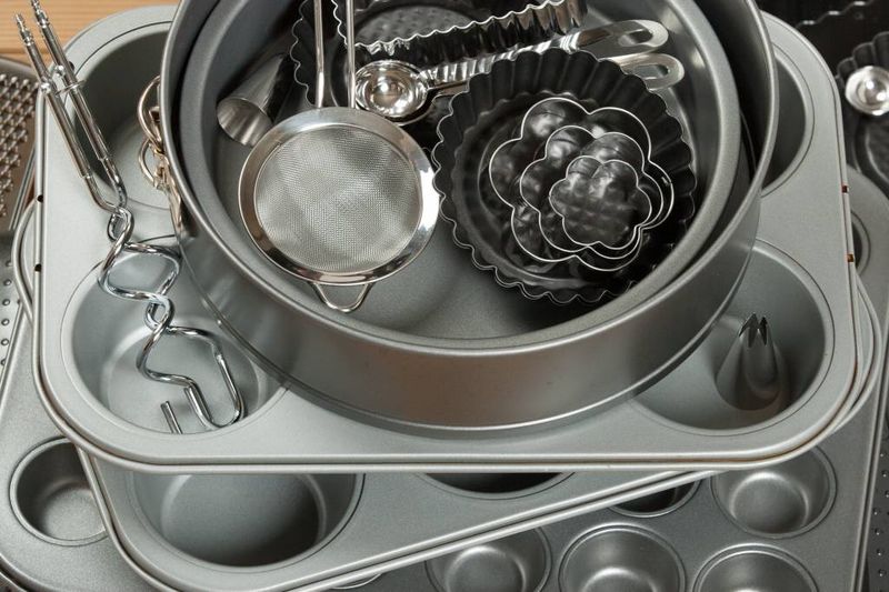 Bakeware and Cake Pans