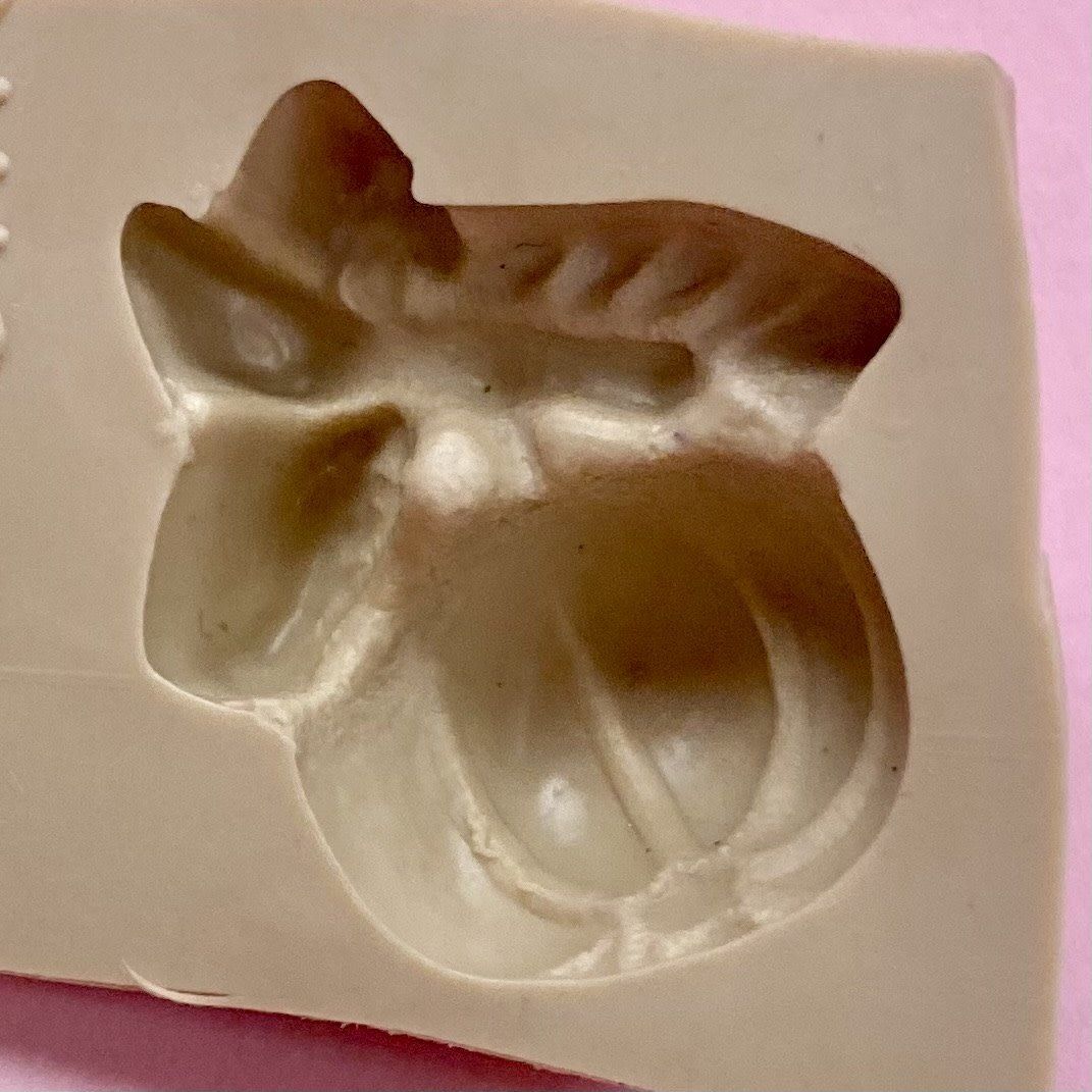 Apple Mint Mold