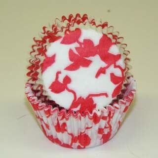Red Ivy Baking Cups (35-40ct)