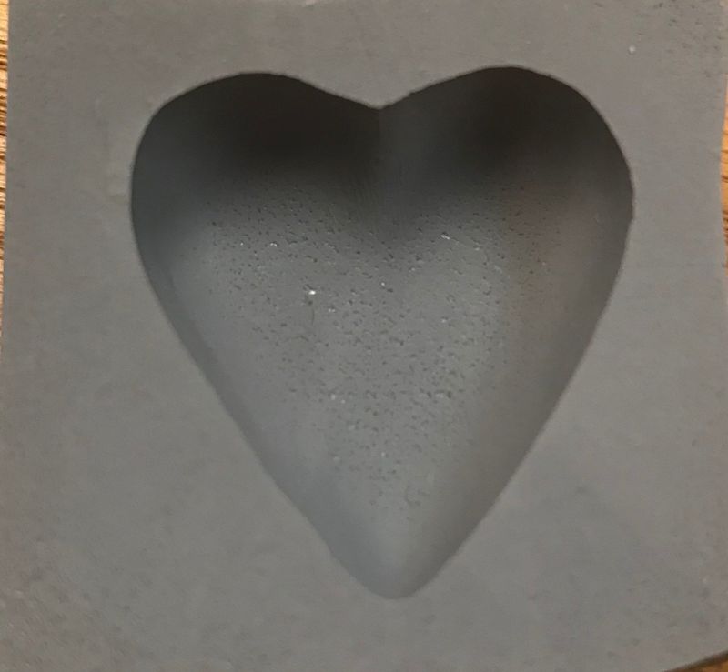 Heart Rubber Mint Mold (1&quot;)