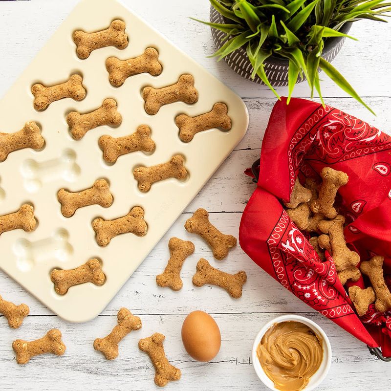 Puppy Love Treat Pan