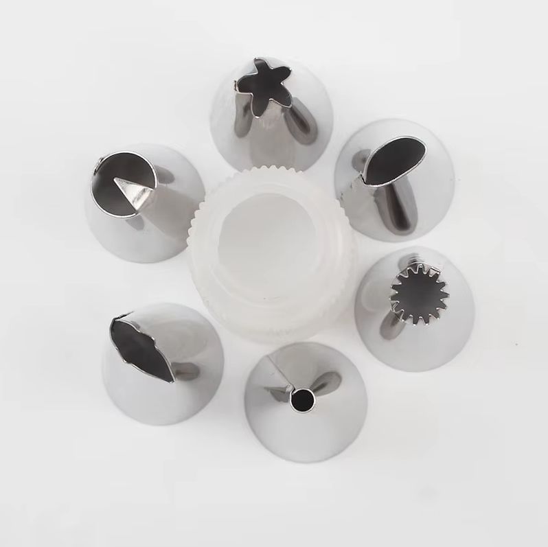 Cake Decorating Set 8 piece