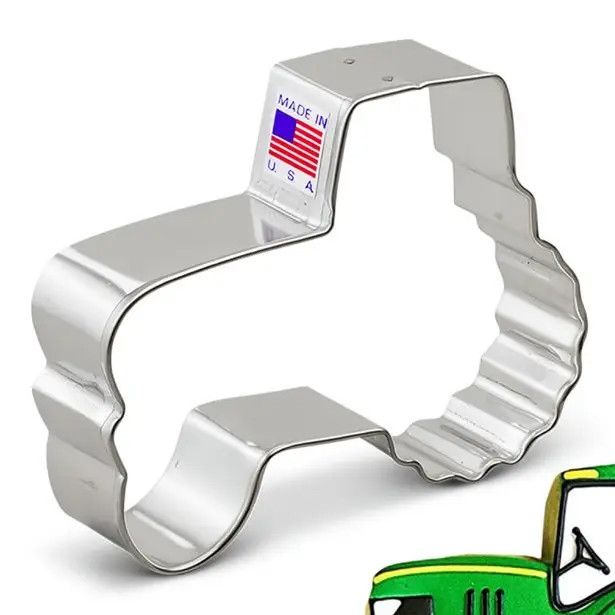 Tractor with Cab Cookie Cutter (4.25")