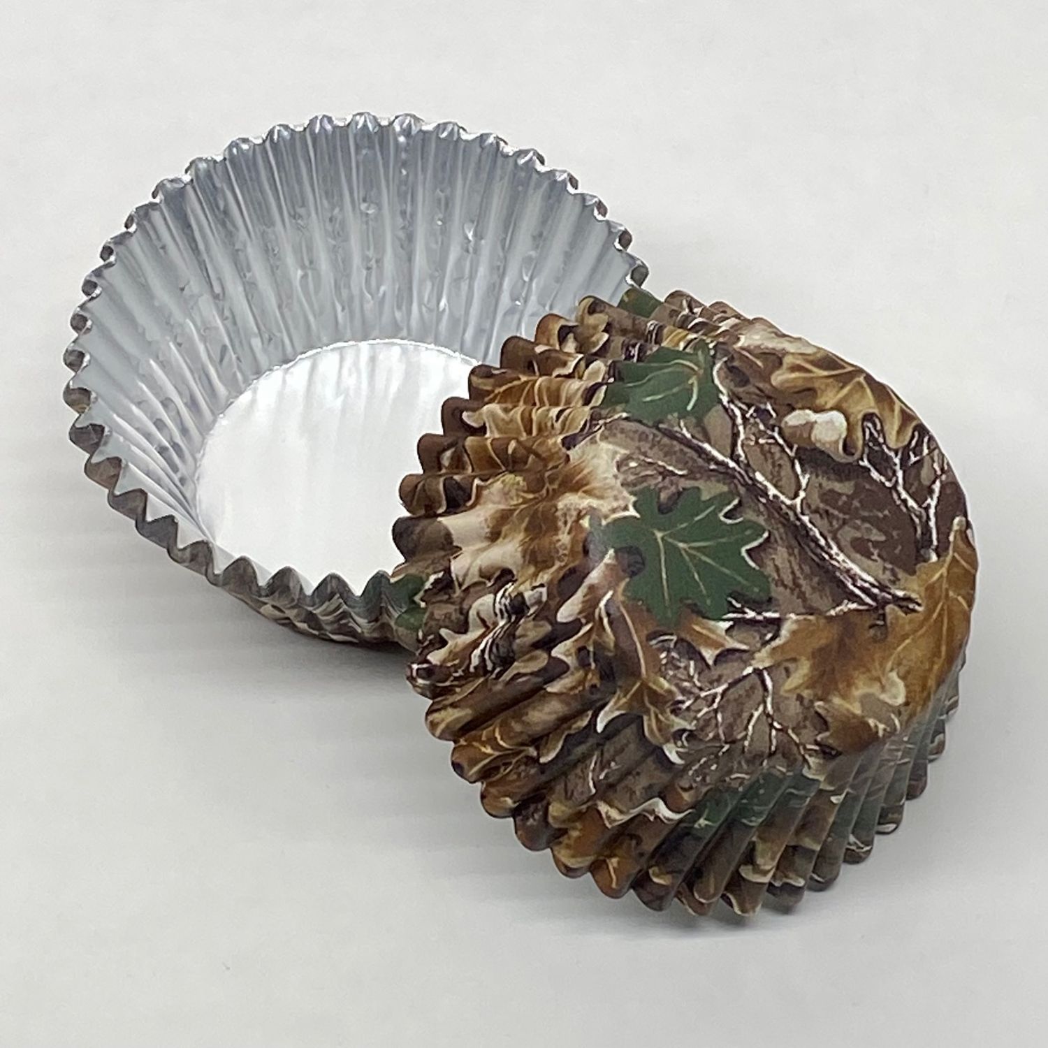 Foil Camouflage Baking Cup - Leaves  (25 ct.)