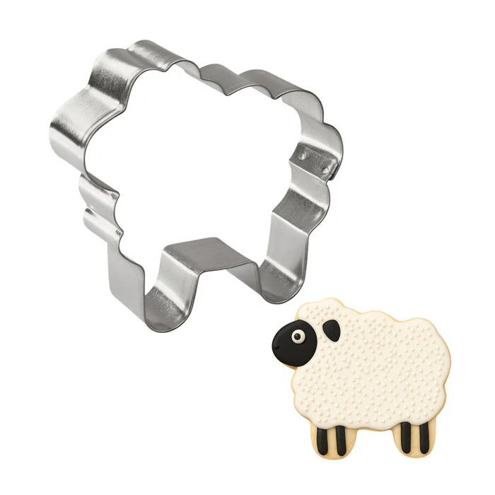 Fluffy Sheep Cookie Cutter (3.75")