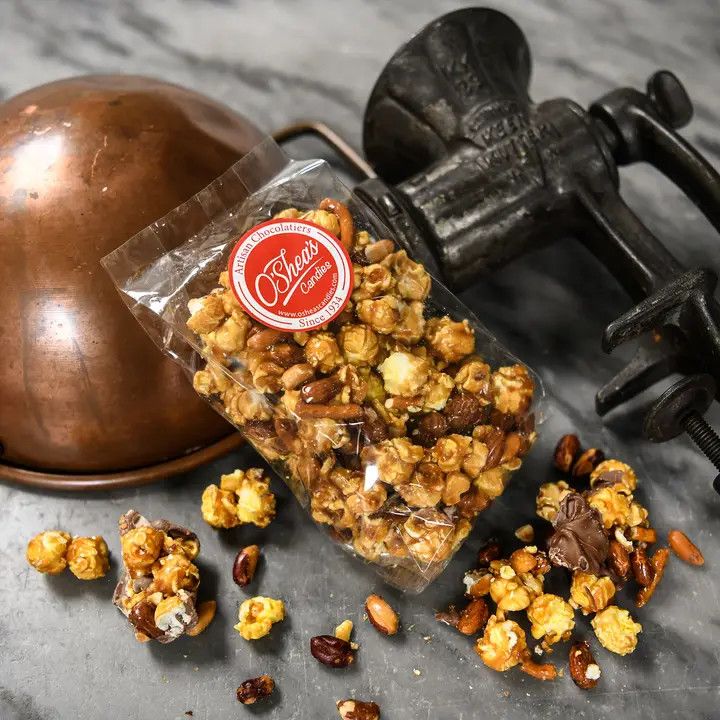 Caramel Corn w/ Almonds, Pretzels &amp; Peanuts