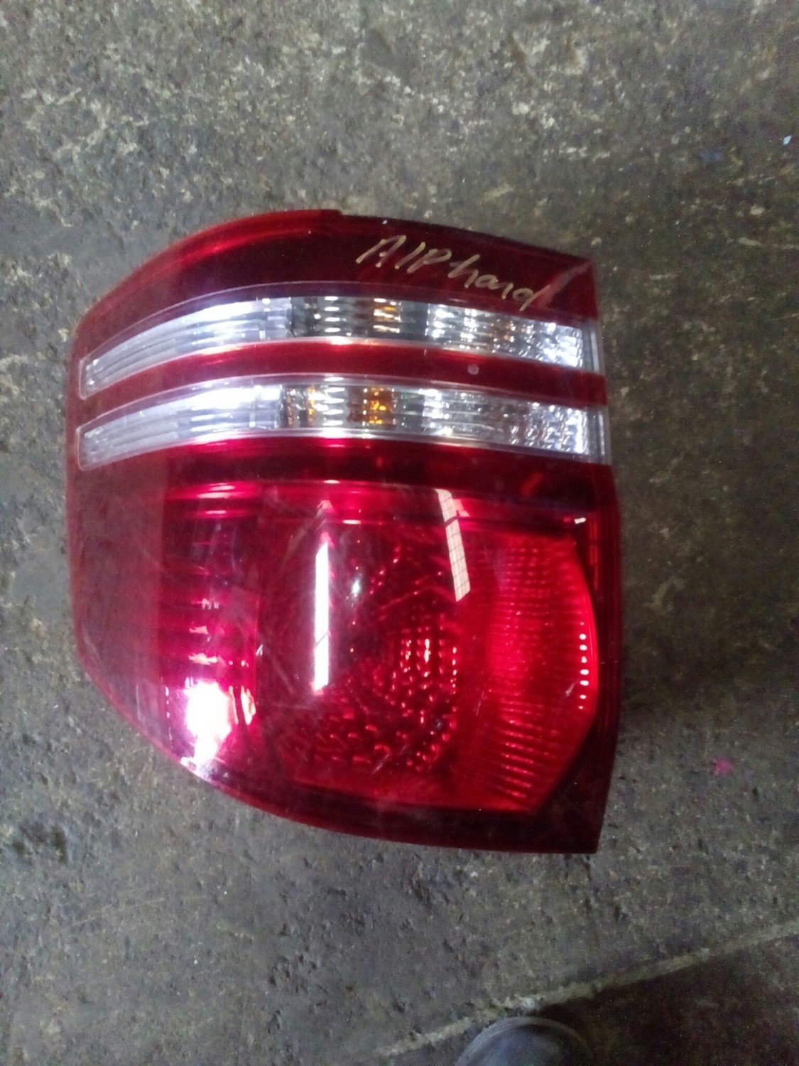 Toyota Alphard Tail Light