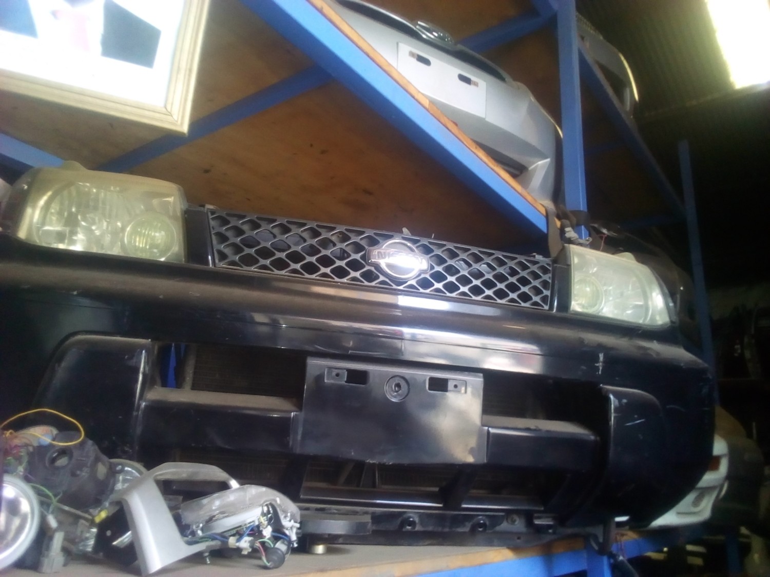 Nissan X trail Nose cut