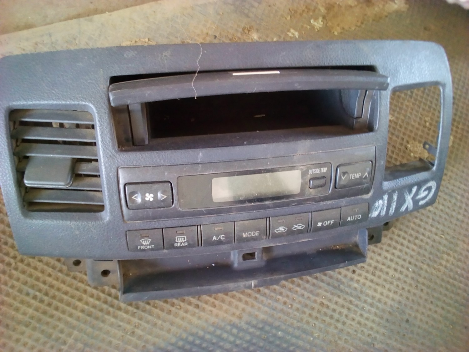 Radio panel