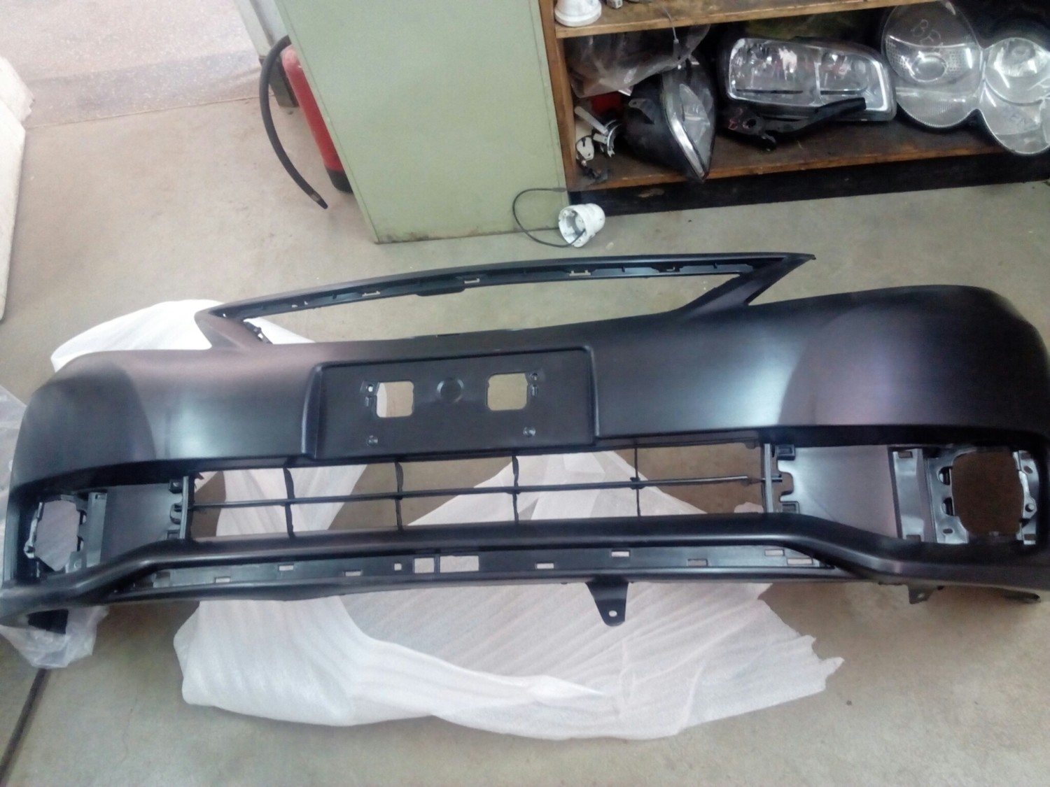 Toyota premio 265 Front Bumper Toyota premio 265 Front Bumper