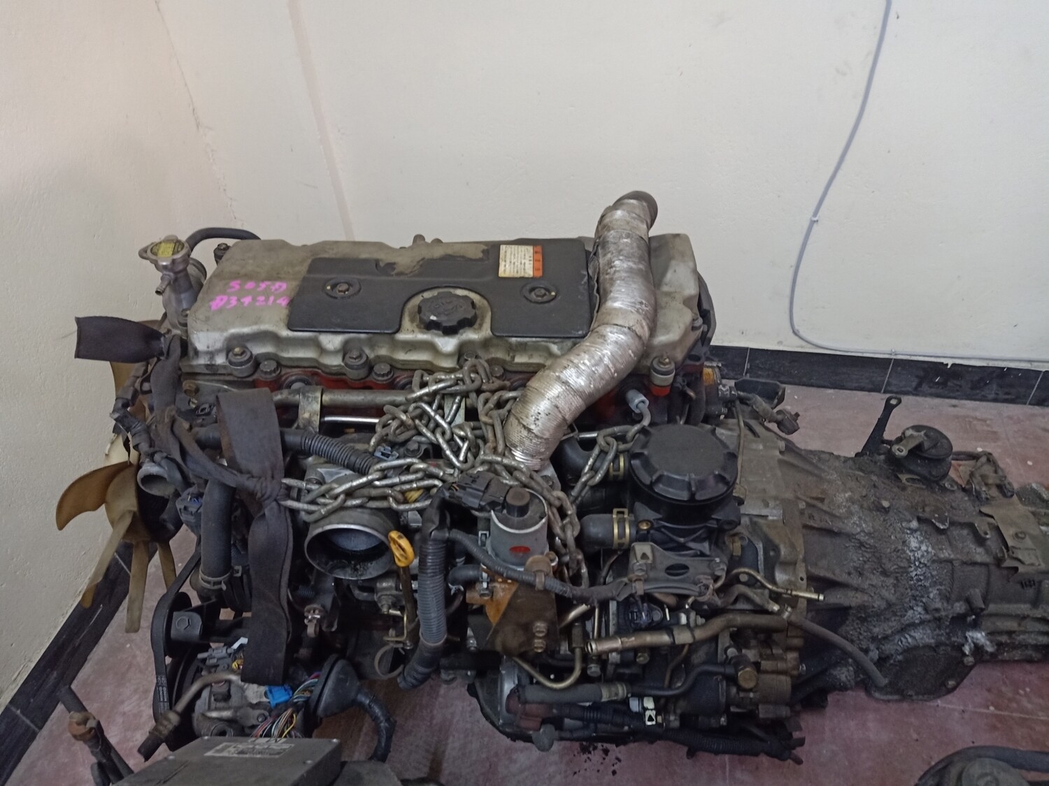 Isuzu S05D engine complete