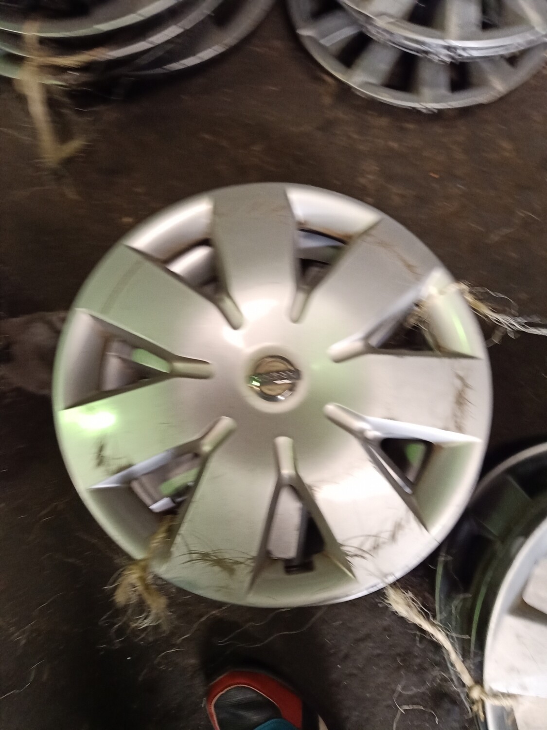 Wheel caps nissan