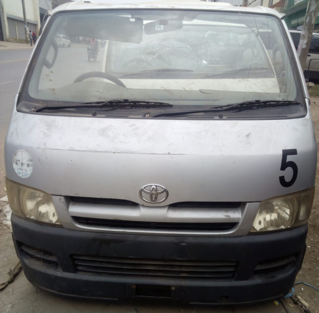 Toyota hiace nos cut