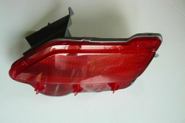 Rav4 Rear,bumper reflector left hand side Rav4 Rear,bumper reflector left hand side