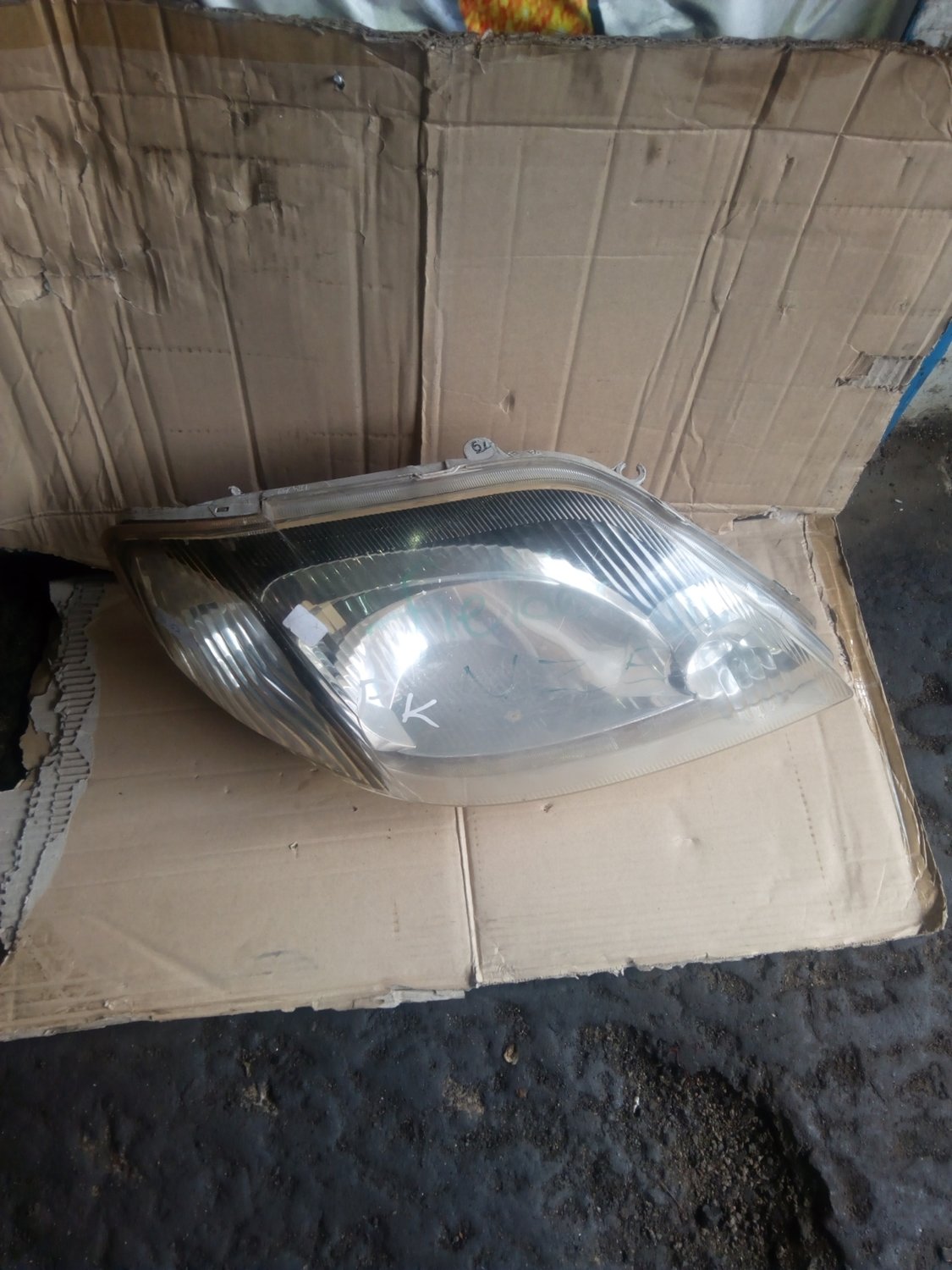 Toyota fielder headlight