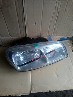 Toyota Rav-4 headlight