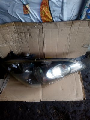 Toyota wish headlight