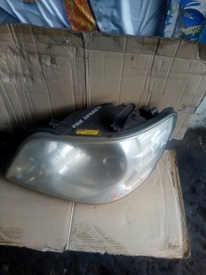 Toyota noah headlight