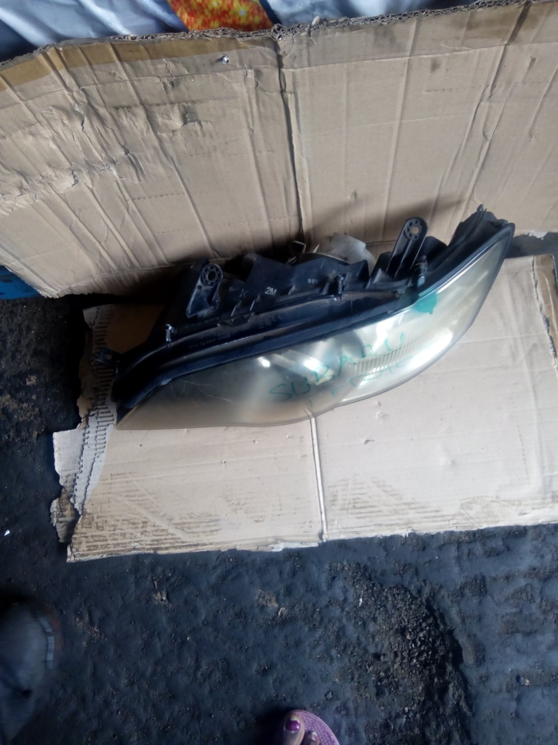 Subaru legacy bp5 headlight