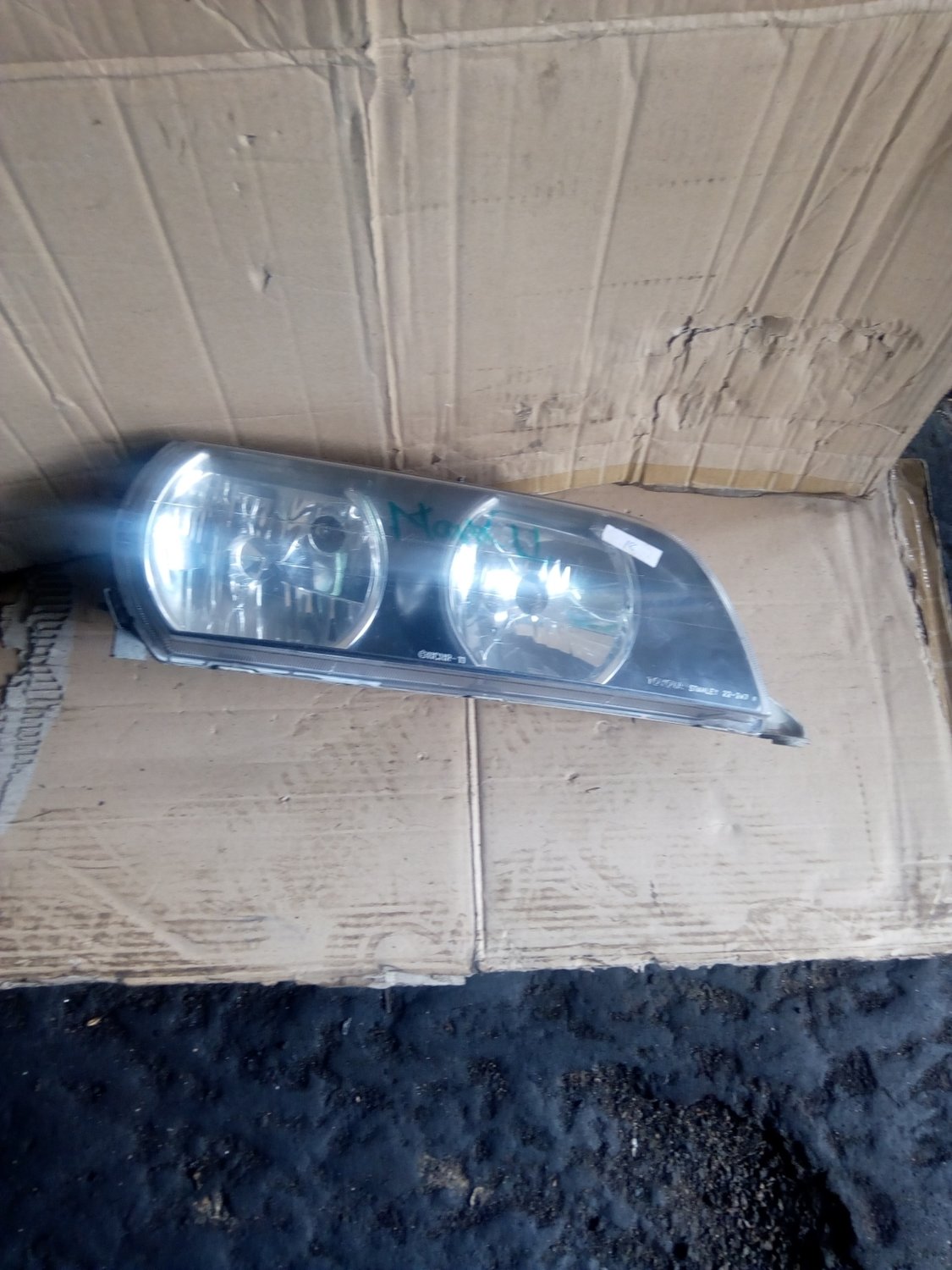 Toyota mark 2 headlight
