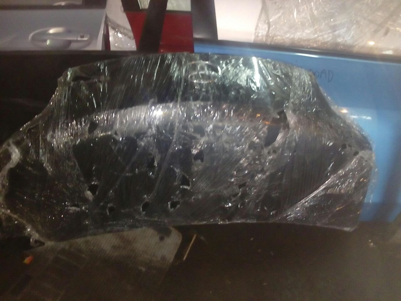 Toyota Noah bonnet