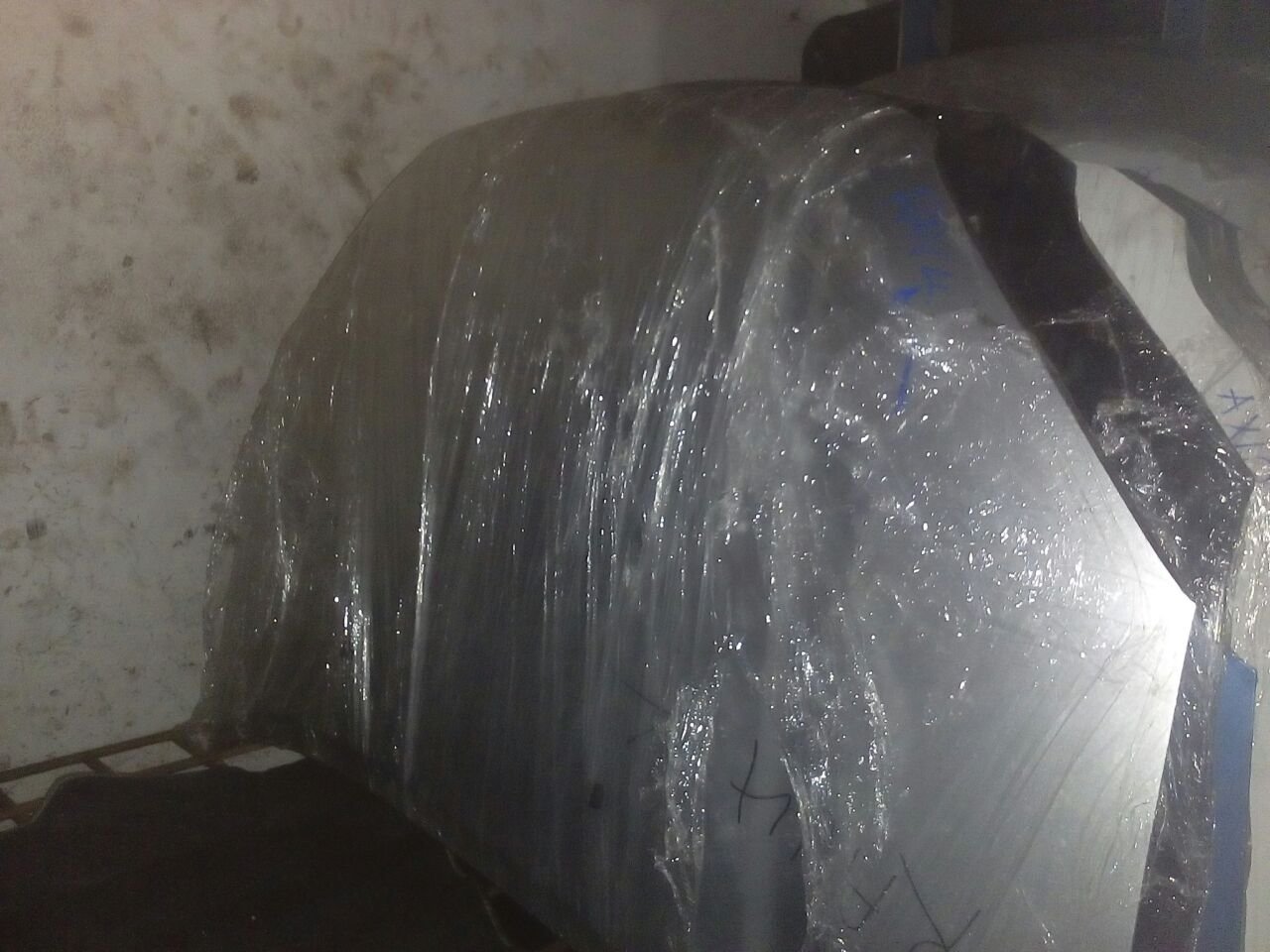toyota rah 4 ACA21 bonnet