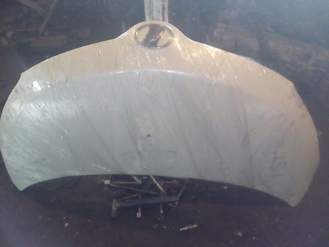 toyota ist bonnet