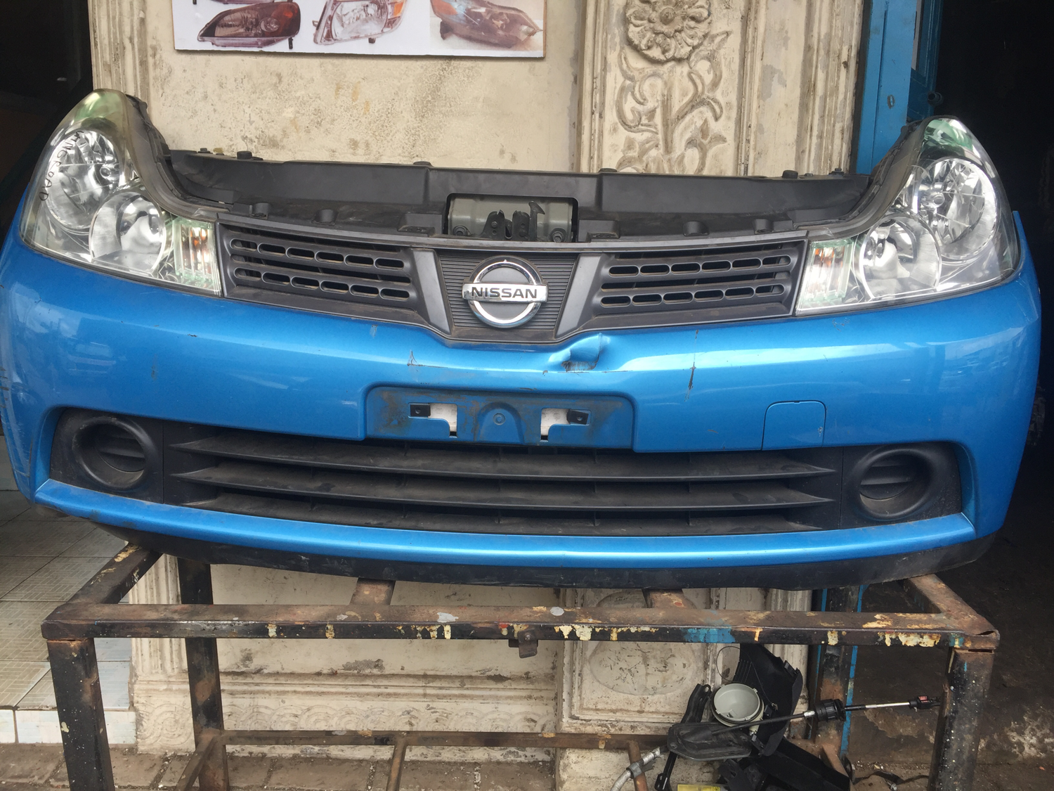 Nissan wingroad nose cut 