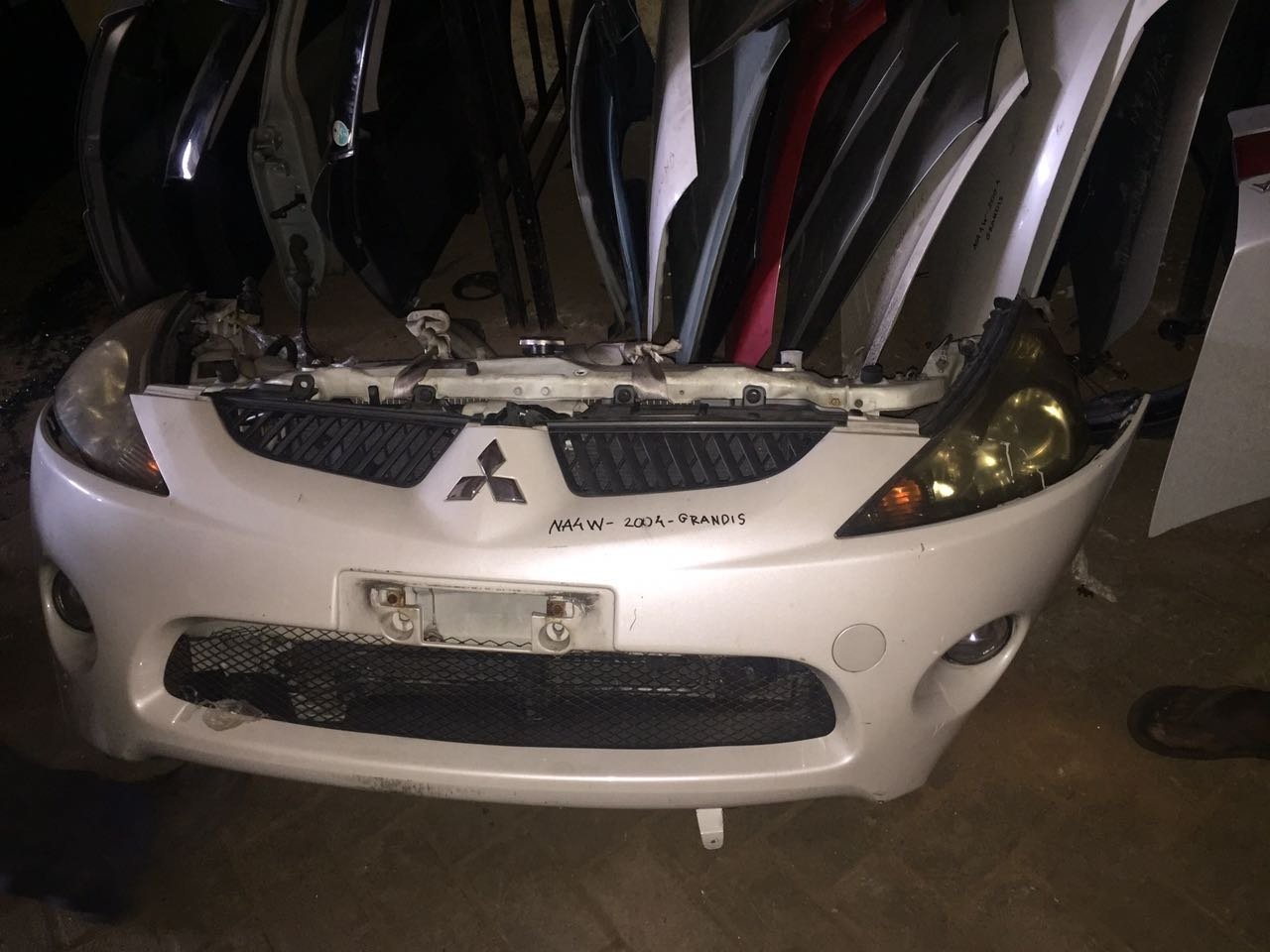 mitsubishi grandis Noscat
