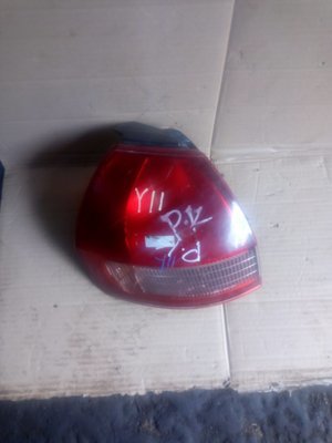 Nissan Wingroad y11 tail light