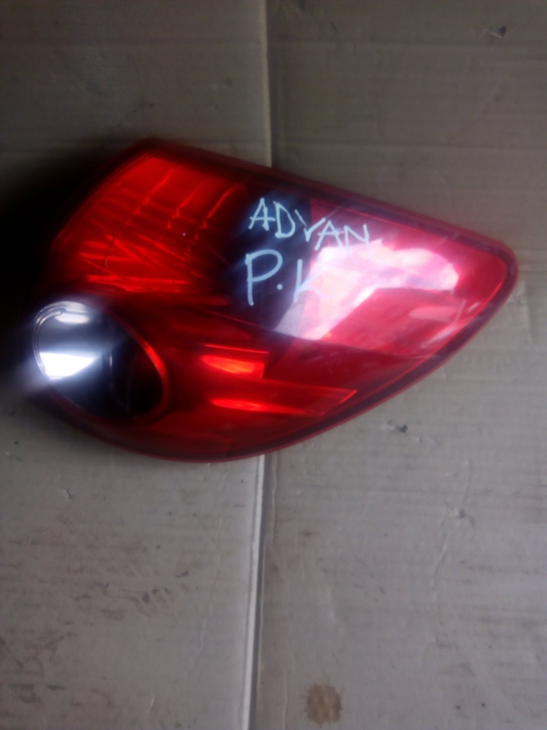Nissan advan tail light