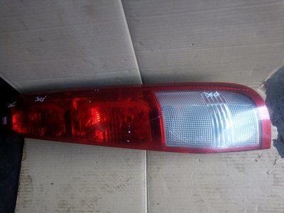 Toyota xtrail n30 tail light