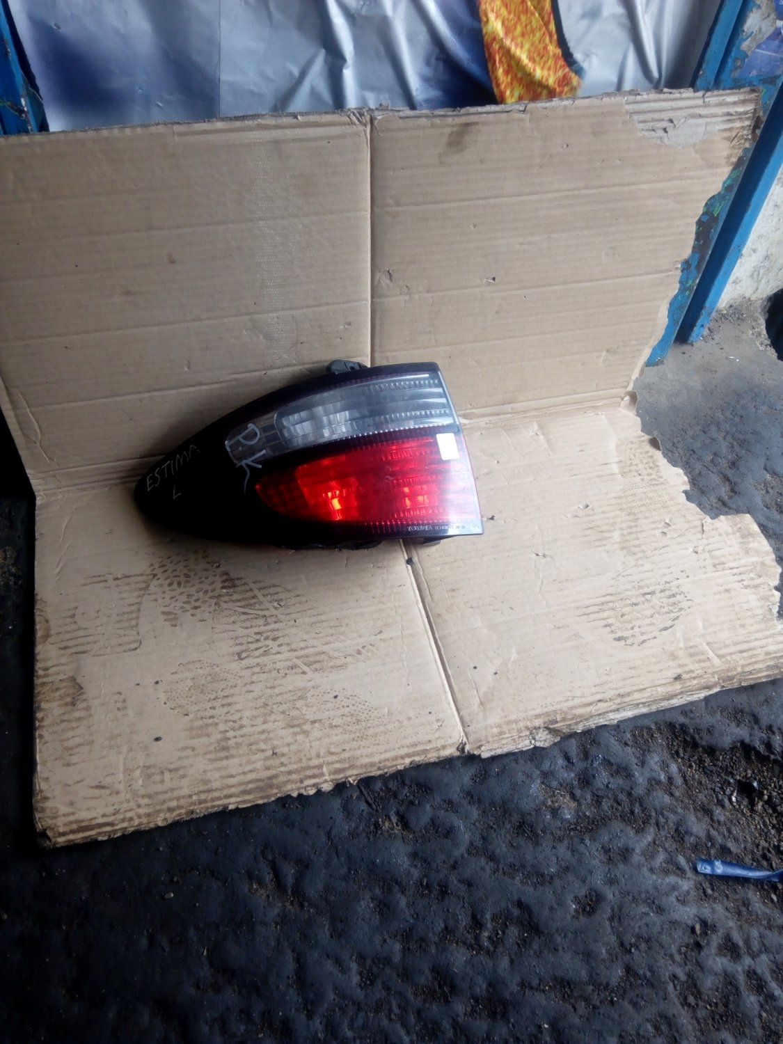 Toyota Estima tail light