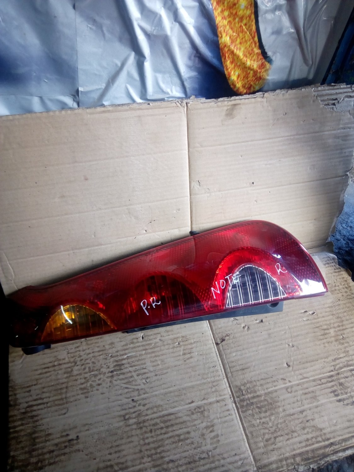 Nissan Note tail light