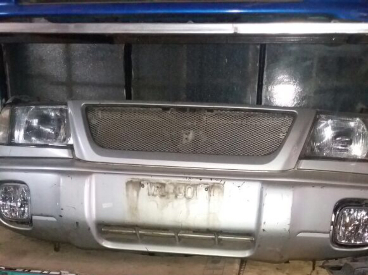 Subaro Forester SF5 nose cut