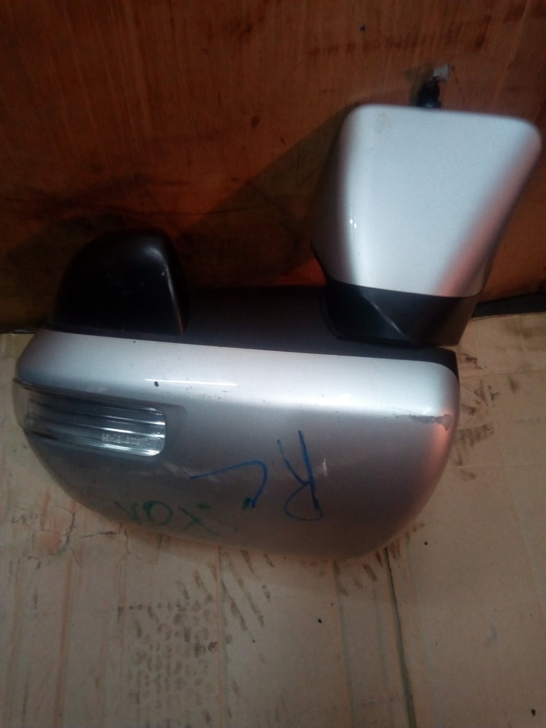 Toyota Voxy side mirror