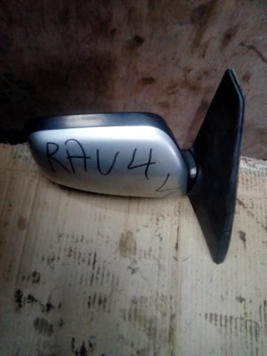 Toyota Rav 4 side mirror