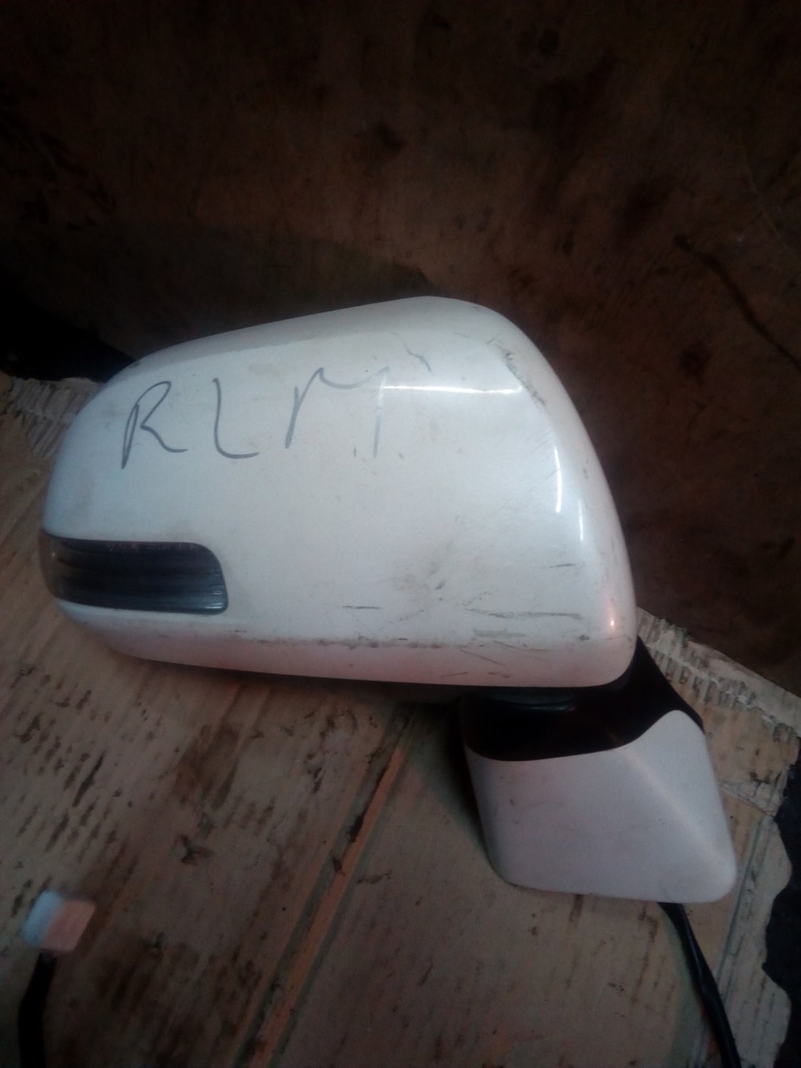 Toyota Noah side mirror