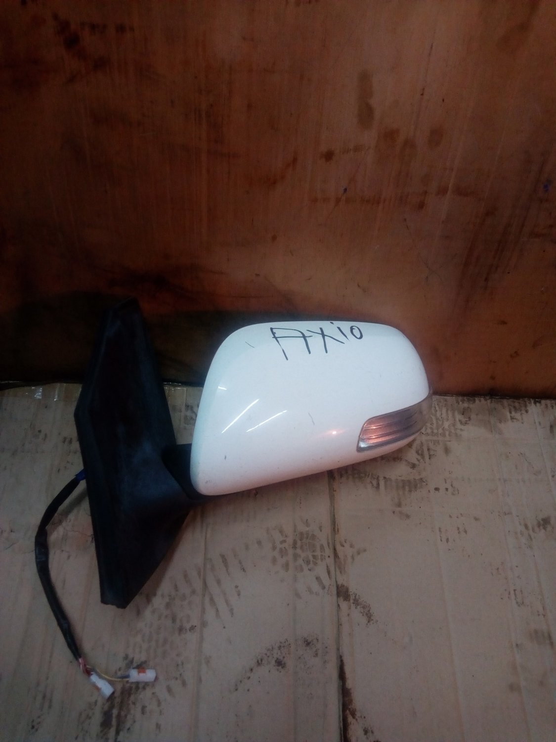 Toyota Axio side mirror