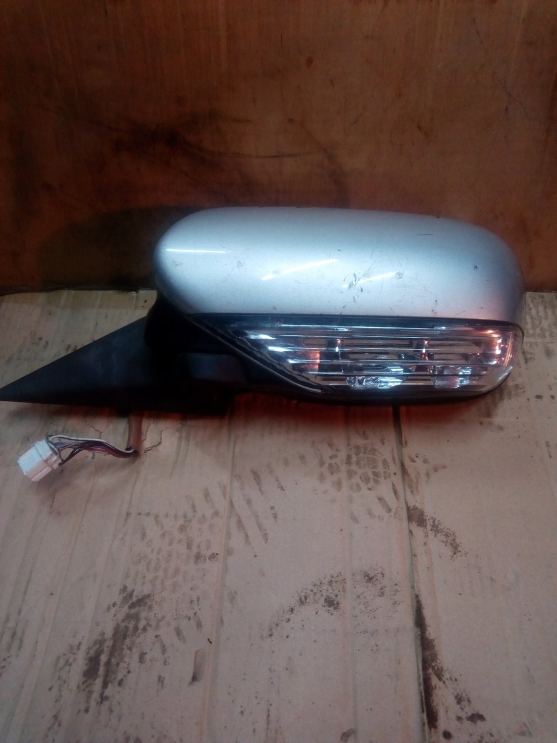 Subaru outback side mirrir