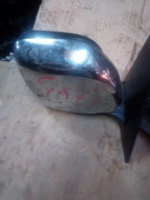 Mitsubishi pajero GDI side mirror