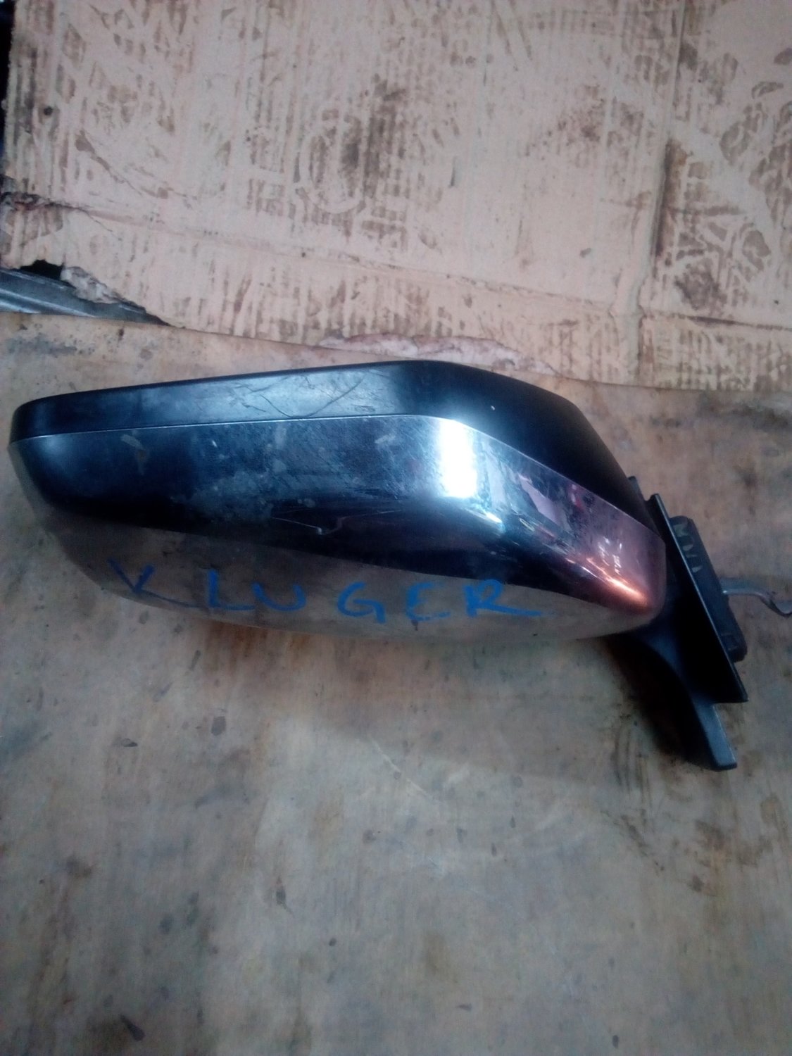 Toyota Kluger side mirror