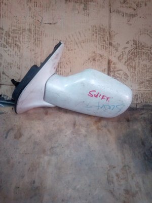 Suzuki Swift side mirror