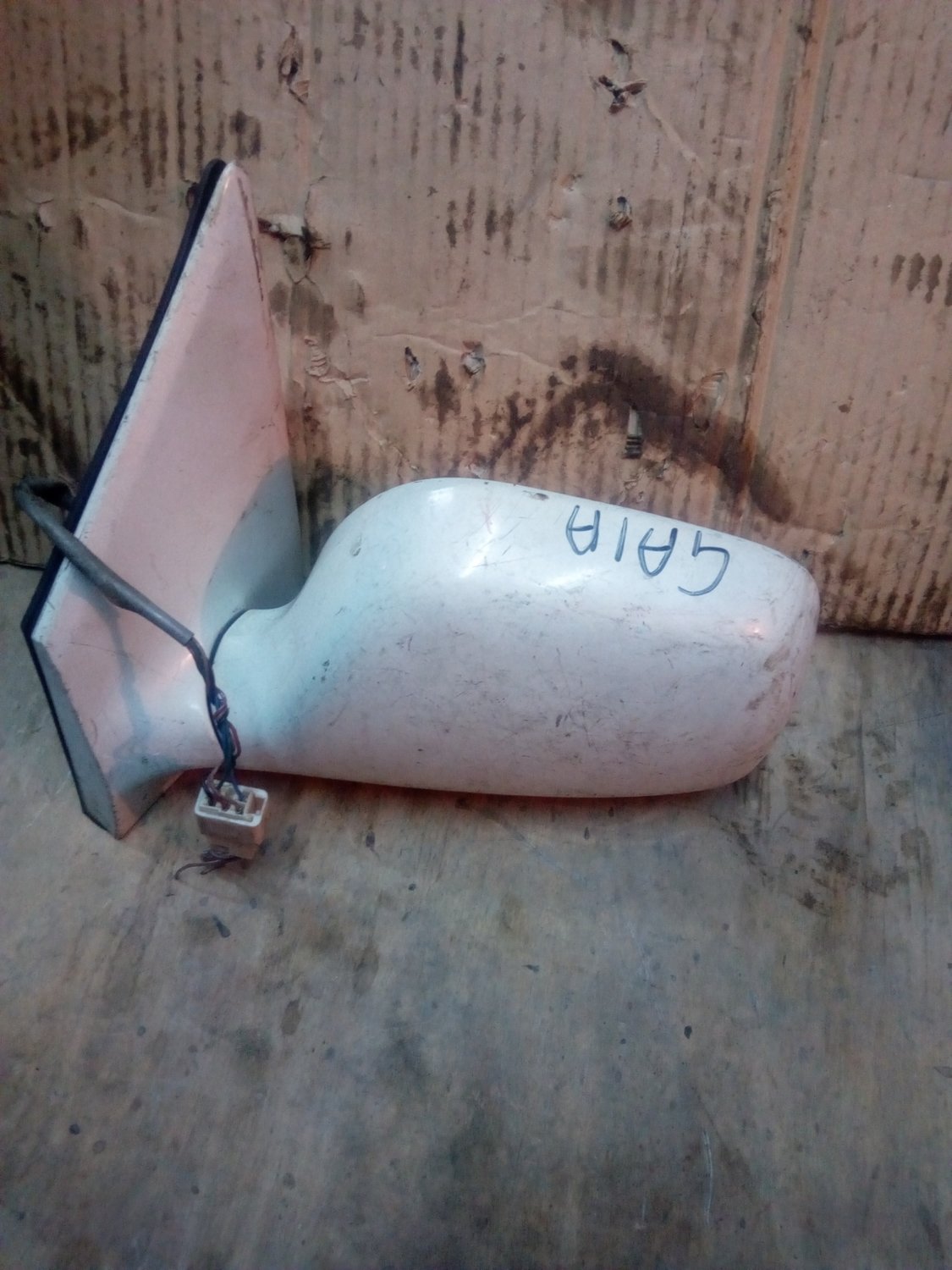 Toyota Gaia side mirror