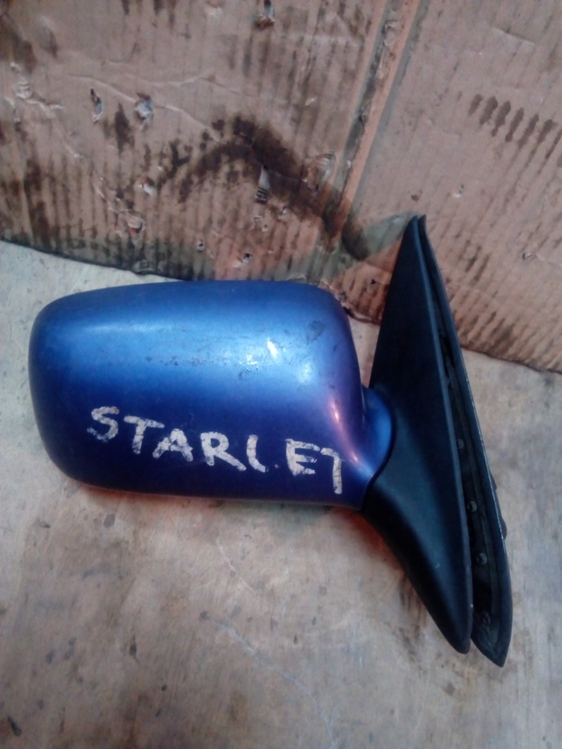Toyota starlet side mirror