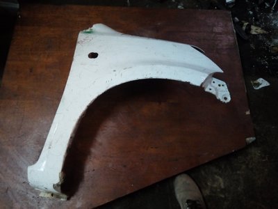 Toyota Passo wing